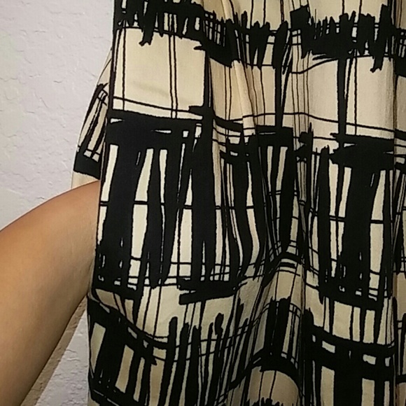 Coast Women's Beige and Black Fitted Lined Dress - Picture 4 of 8